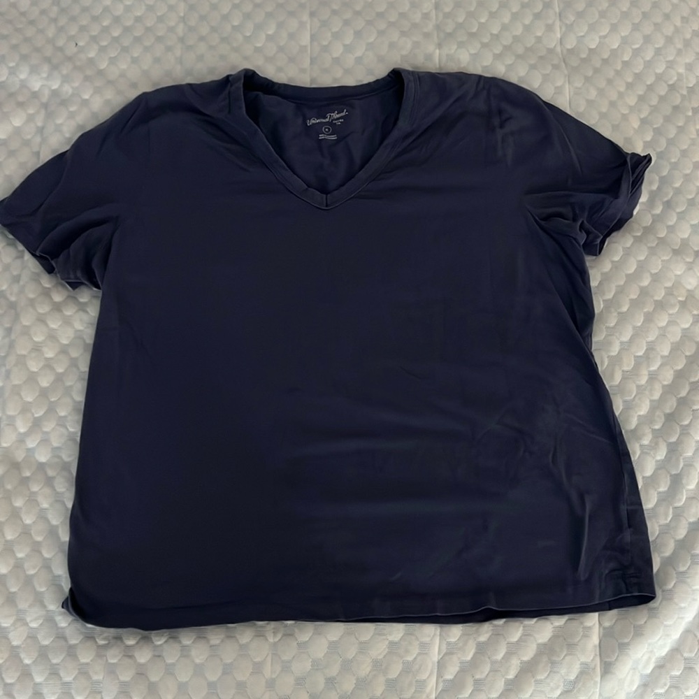 Universal Thread V-Neck